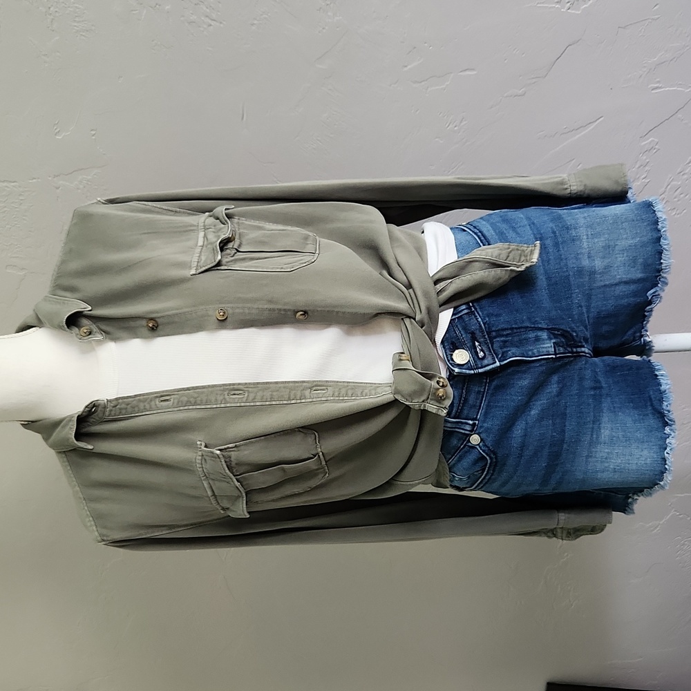 American Eagle Vintage Boyfriend Shirt M price fixed - Picture 3 of 13